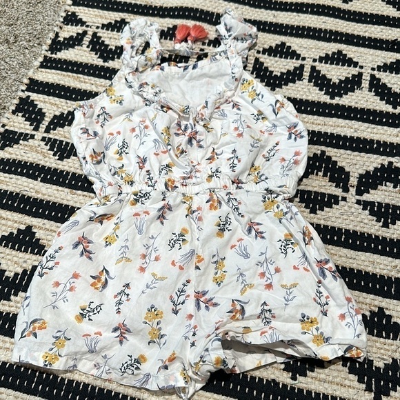 Girls two-piece bundle - Picture 3 of 3